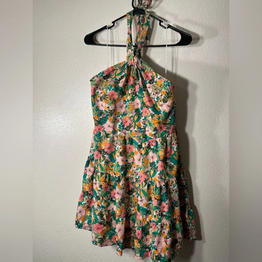 Copper Key Floral Printed
Tiered Halter Dress | Dillard's size Large - Picture 9 of 13
